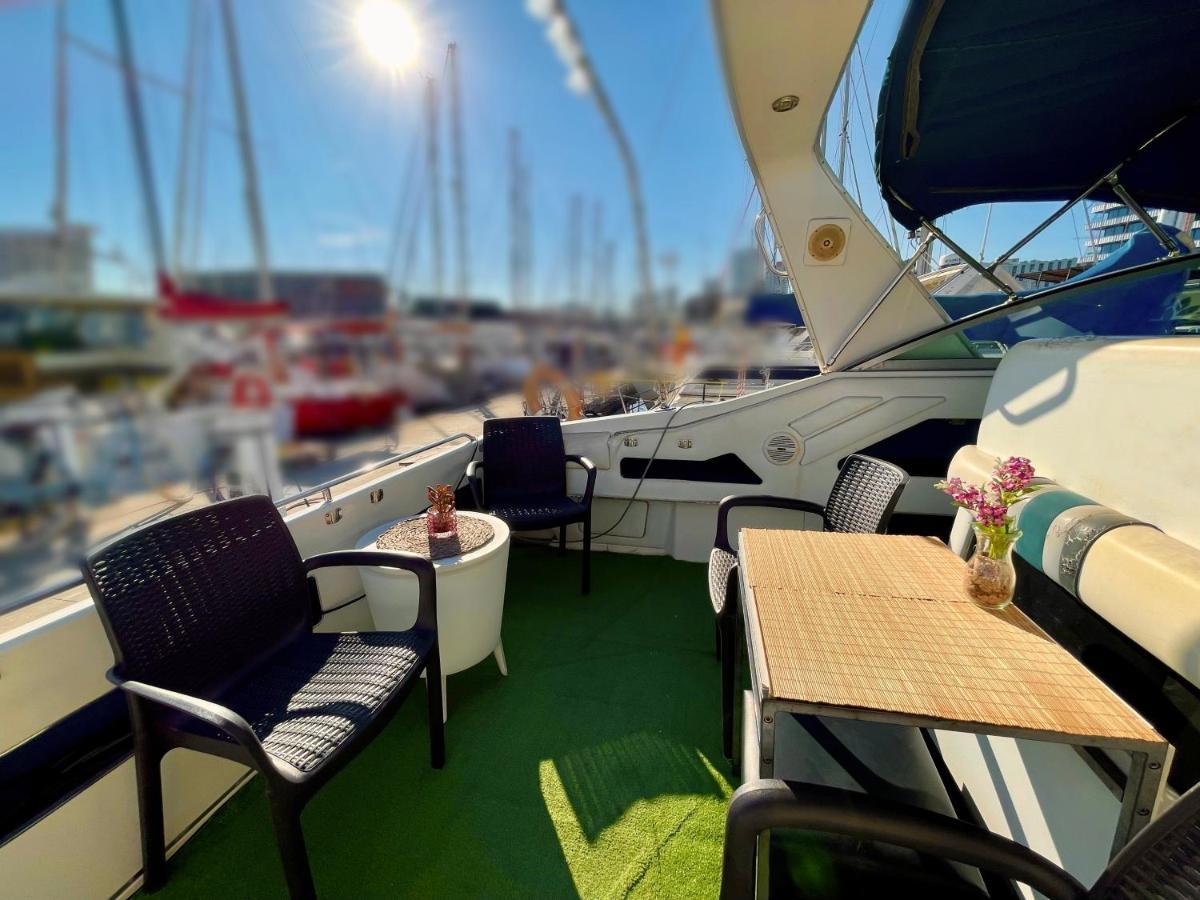 Yacht Hotel Barcelona Sant Adria de Besos Exteriér fotografie